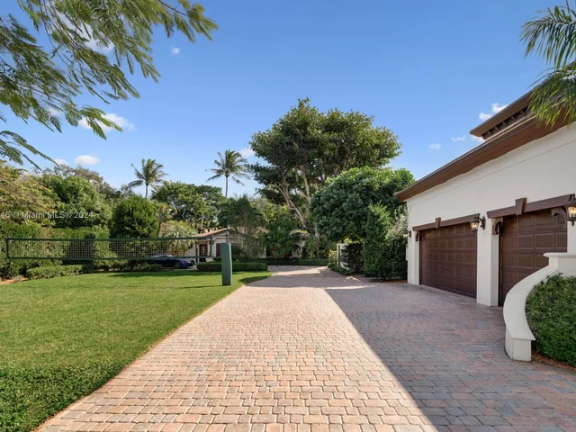 12301 Vista Ln, Pinecrest FL 33156