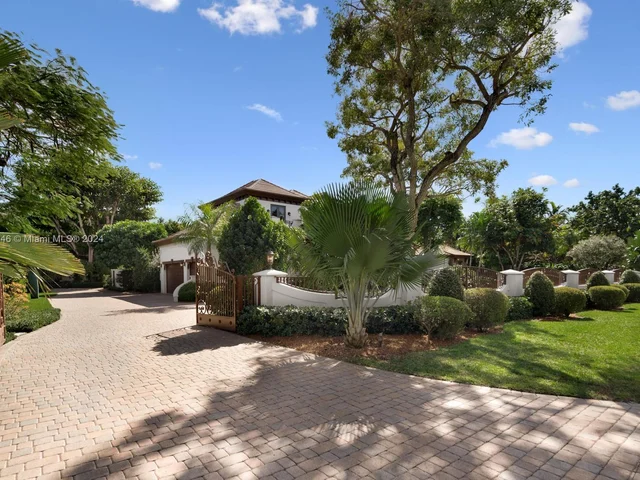 12301 Vista Ln, Pinecrest FL 33156