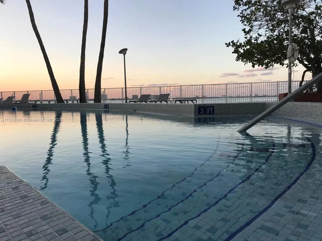 1865 79th St Cswy # 16B, North Bay Village FL 33141