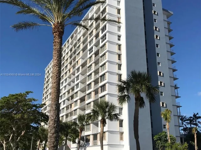 1865 79th St Cswy # 16B, North Bay Village FL 33141