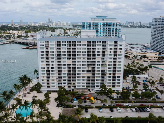 1865 79th St Cswy # 16B, North Bay Village FL 33141