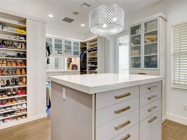 1111 SW 18th Ct, Fort Lauderdale FL 33315