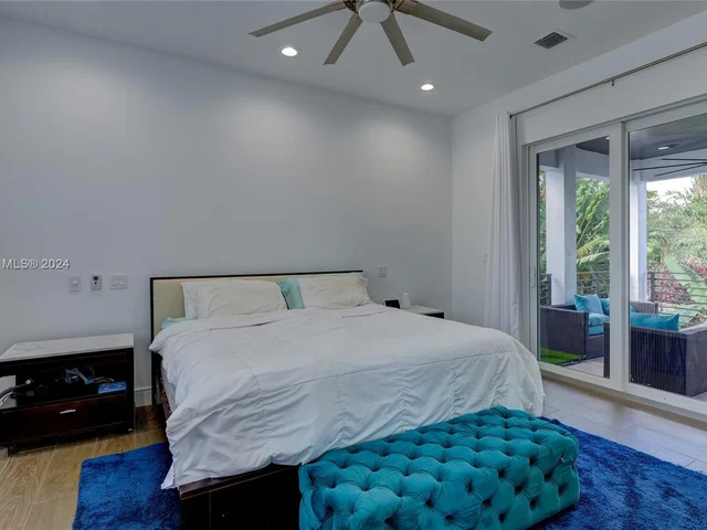 1111 SW 18th Ct, Fort Lauderdale FL 33315