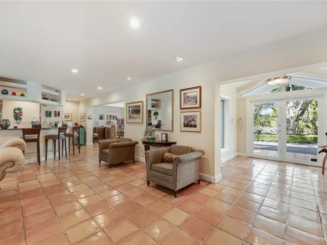 6600 SW 129th Ter, Pinecrest FL 33156