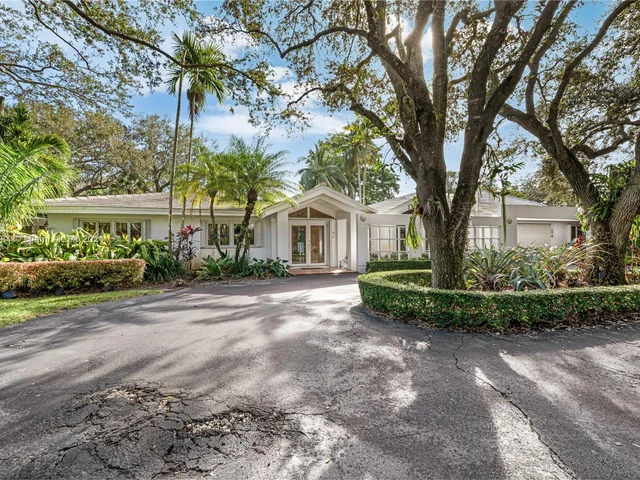 6600 SW 129th Ter, Pinecrest FL 33156