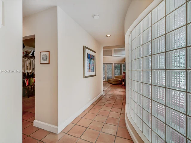 6600 SW 129th Ter, Pinecrest FL 33156