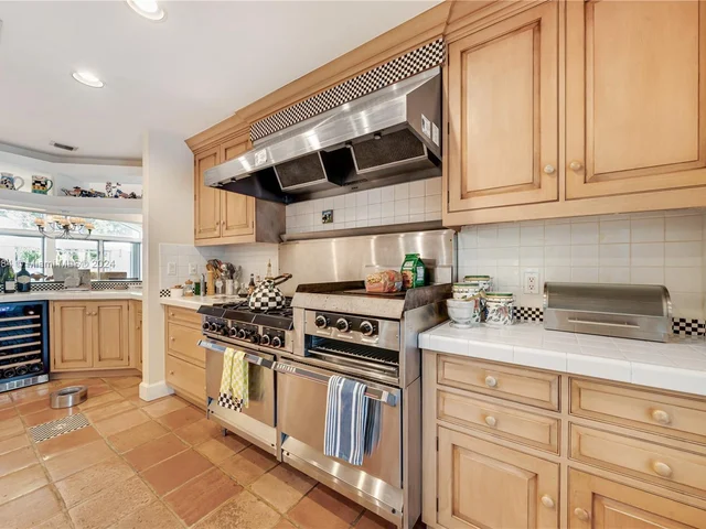 6600 SW 129th Ter, Pinecrest FL 33156