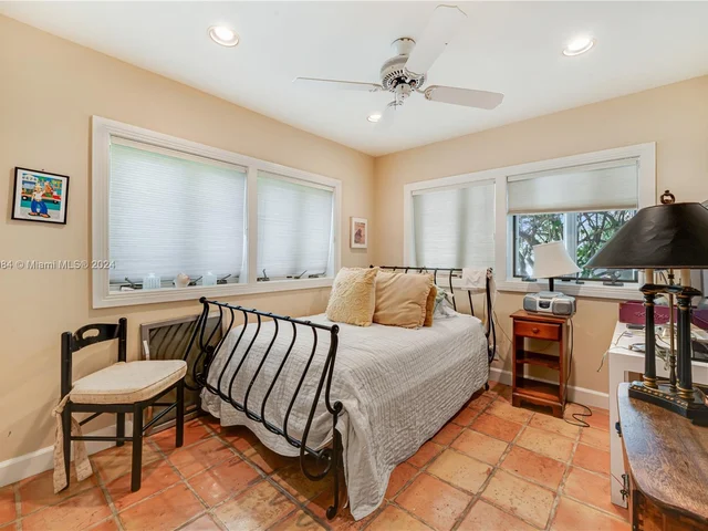 6600 SW 129th Ter, Pinecrest FL 33156