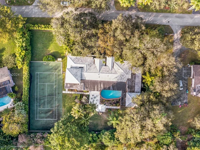 6600 SW 129th Ter, Pinecrest FL 33156