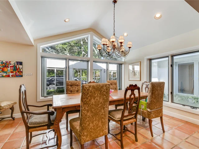 6600 SW 129th Ter, Pinecrest FL 33156