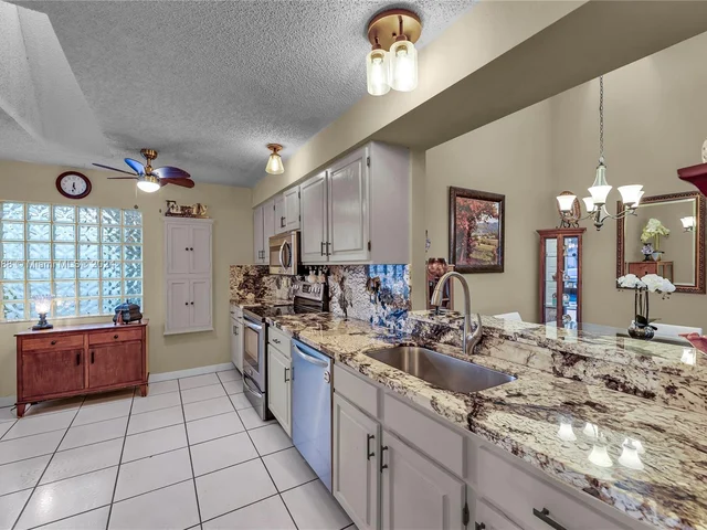 11684 NW 19th Dr # 11684, Coral Springs FL 33071