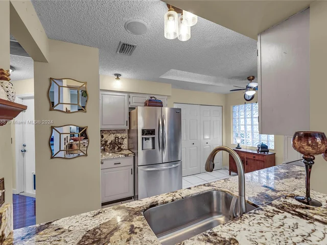 11684 NW 19th Dr # 11684, Coral Springs FL 33071