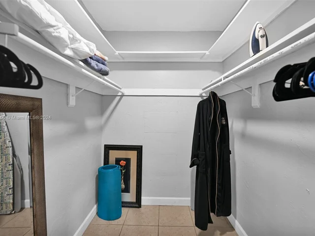 7487 SW 82nd St # C105, Miami FL 33143