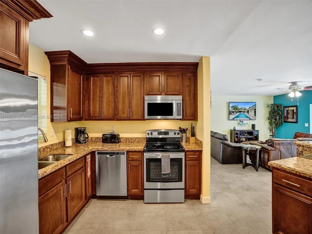 5531 NE 18th Ter, Fort Lauderdale FL 33308