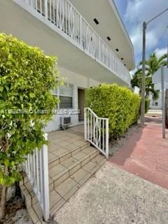 620 76th St # 3, Miami Beach FL 33141