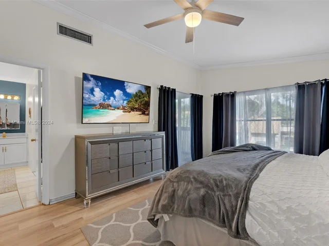 9707 N New River Canal Rd # 216, Plantation FL 33324