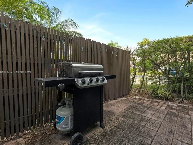 9707 N New River Canal Rd # 216, Plantation FL 33324