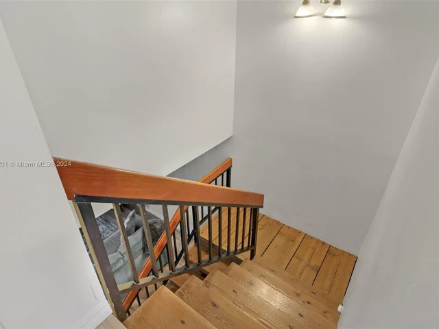 9707 N New River Canal Rd # 216, Plantation FL 33324