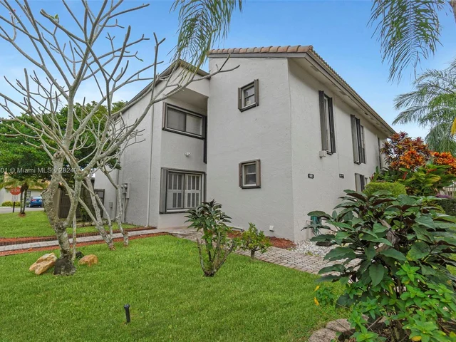 9707 N New River Canal Rd # 216, Plantation FL 33324