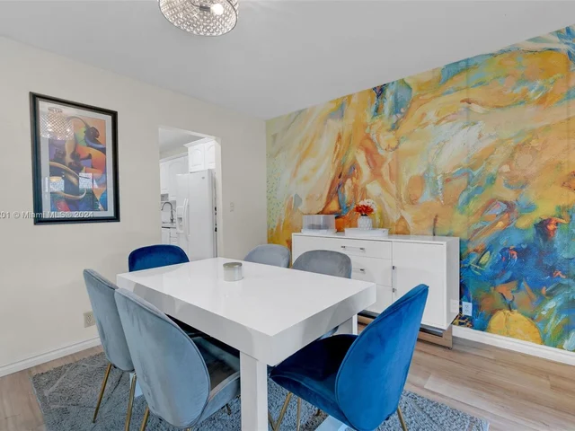 9707 N New River Canal Rd # 216, Plantation FL 33324