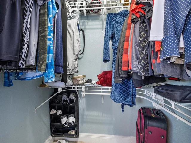 3061 NW 87th Ter, Miami FL 33147