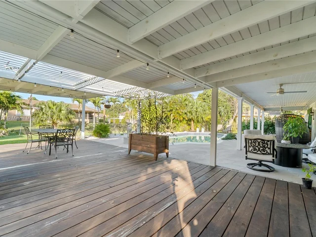 11531 NW 26th St, Plantation FL 33323