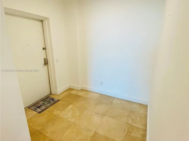 14951 Royal Oaks Ln # 2504, North Miami FL 33181