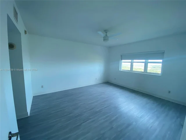 14951 Royal Oaks Ln # 2504, North Miami FL 33181