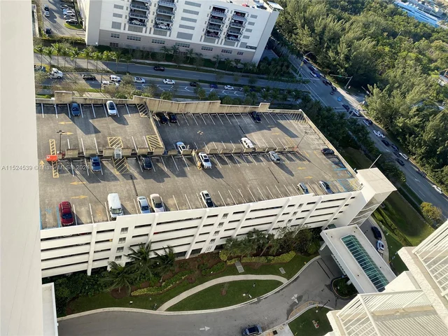 14951 Royal Oaks Ln # 2504, North Miami FL 33181