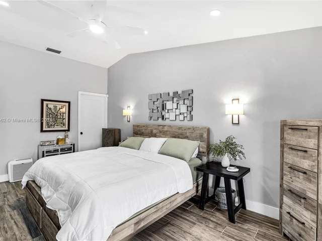 12326 SW 111th S Canal St Rd # 12326, Miami FL 33186