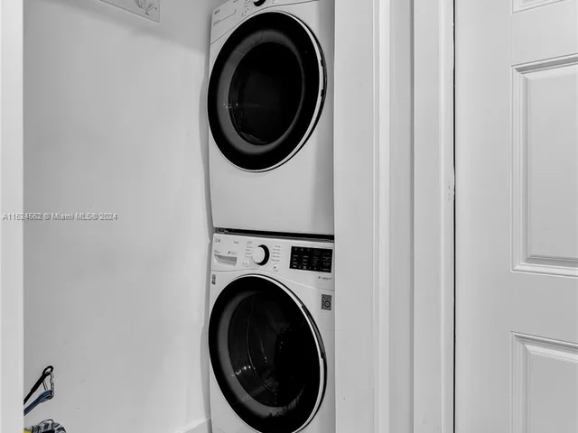 12326 SW 111th S Canal St Rd # 12326, Miami FL 33186