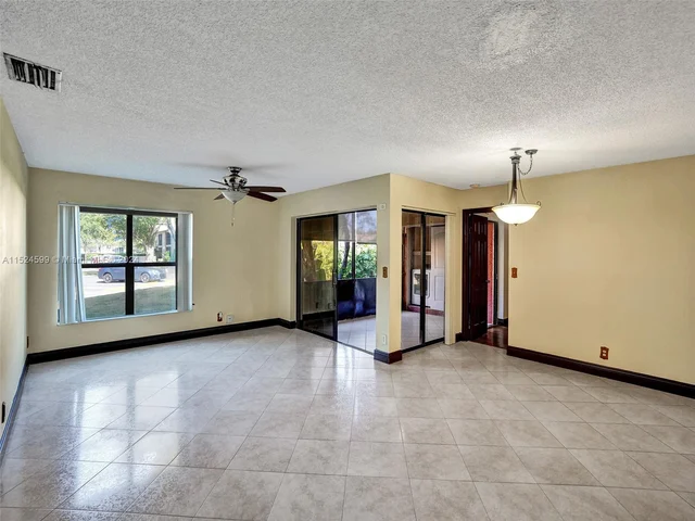 3897 Cocoplum Cir # 3512, Coconut Creek FL 33063
