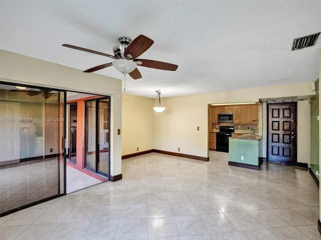 3897 Cocoplum Cir # 3512, Coconut Creek FL 33063