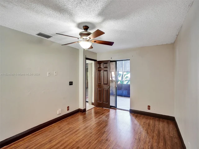 3897 Cocoplum Cir # 3512, Coconut Creek FL 33063