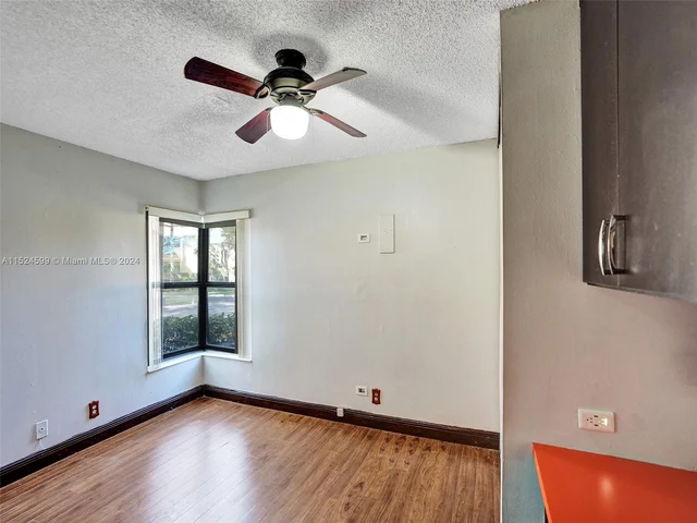 3897 Cocoplum Cir # 3512, Coconut Creek FL 33063