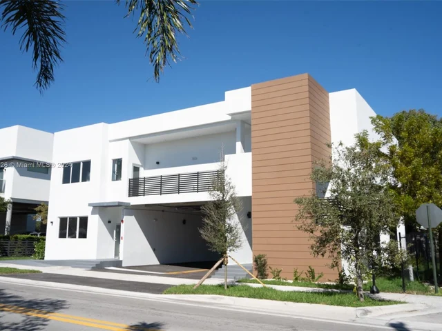 500 Foster Rd # A, Hallandale Beach FL 33009