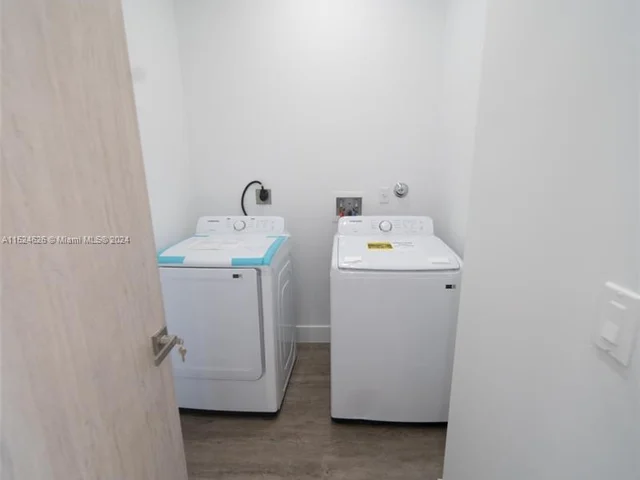 500 Foster Rd # A, Hallandale Beach FL 33009