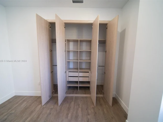 500 Foster Rd # A, Hallandale Beach FL 33009