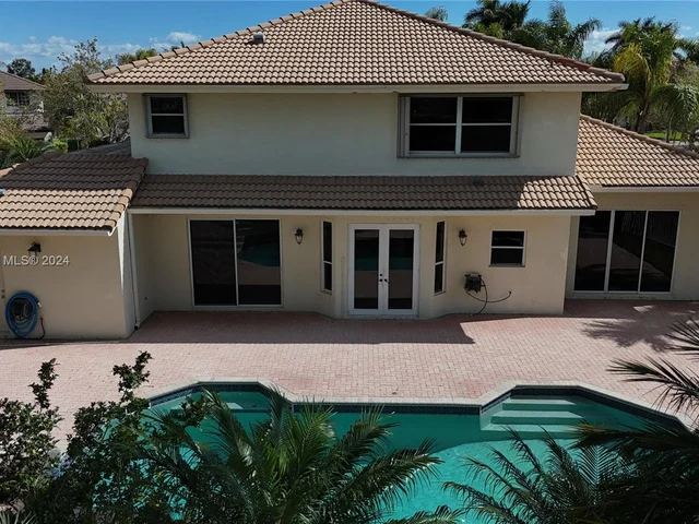 17734 SW 12th St, Pembroke Pines FL 33029