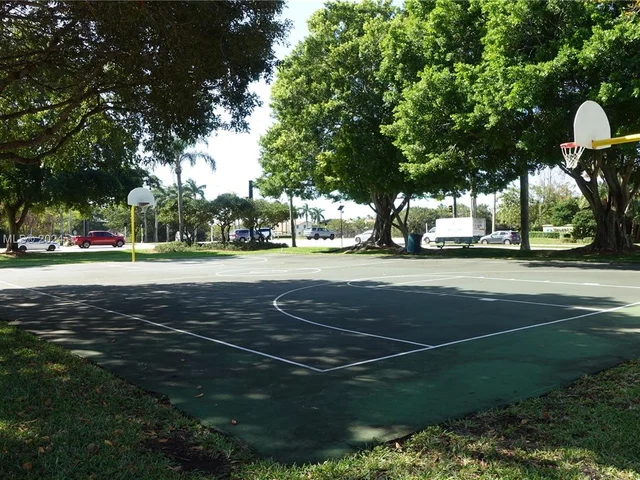 17734 SW 12th St, Pembroke Pines FL 33029