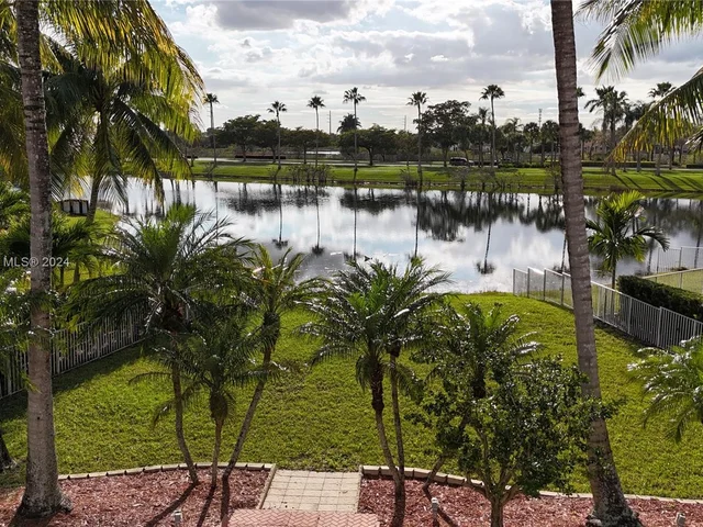 17734 SW 12th St, Pembroke Pines FL 33029