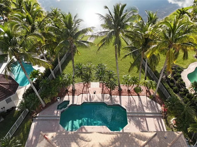 17734 SW 12th St, Pembroke Pines FL 33029