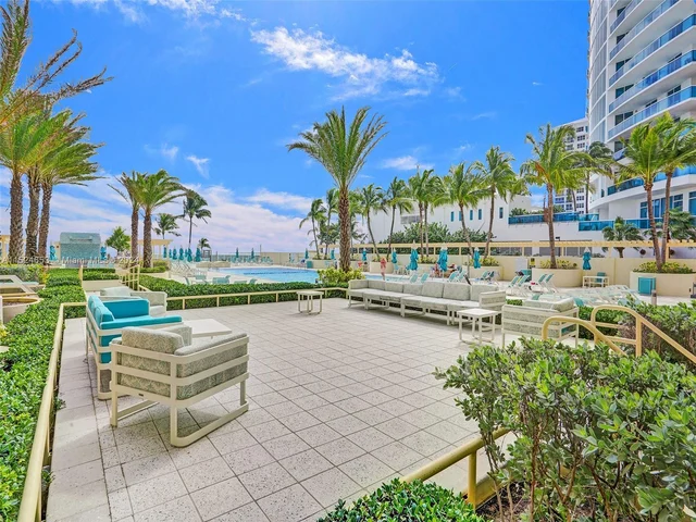 2501 S Ocean Dr # 307, Hollywood FL 33019