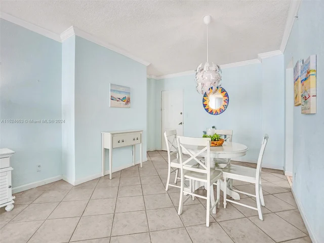 2501 S Ocean Dr # 307, Hollywood FL 33019