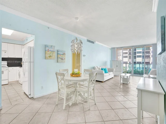 2501 S Ocean Dr # 307, Hollywood FL 33019