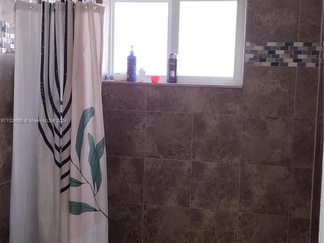 801 W Beckley Sq, Davie FL 33325