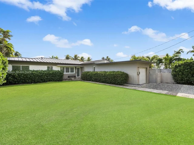 1310 Cleveland Rd, Miami Beach FL 33141