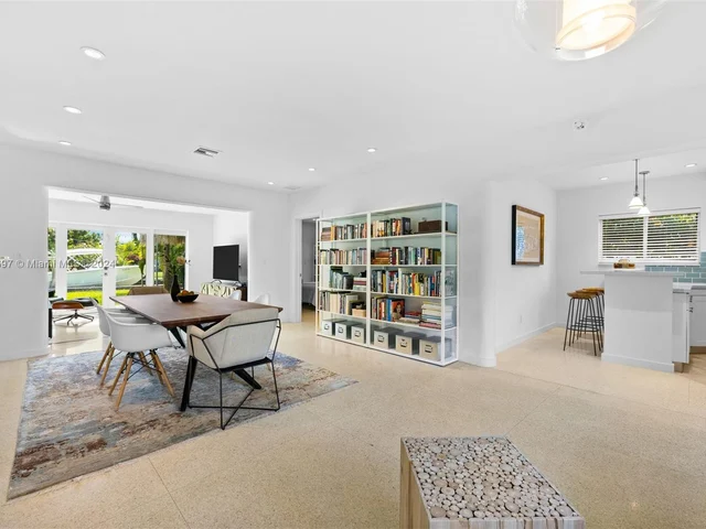 1310 Cleveland Rd, Miami Beach FL 33141