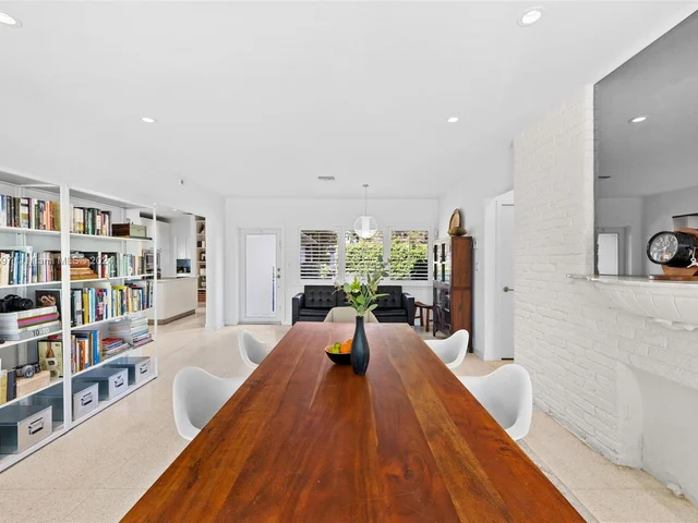 1310 Cleveland Rd, Miami Beach FL 33141