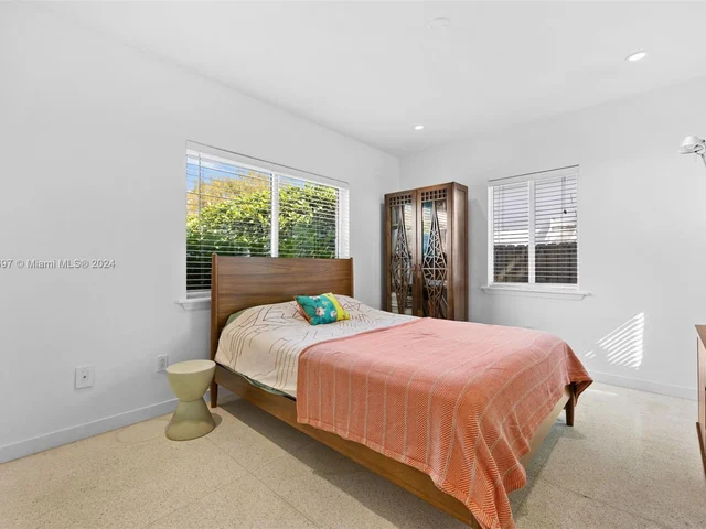 1310 Cleveland Rd, Miami Beach FL 33141